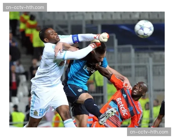 夜幕下的维罗德姆：记录马赛主场狂热比赛日的台前幕后